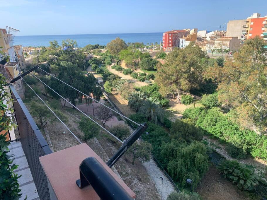 Preciosa Casa En Vilajoyosa Con Vistas Al Mar En Las Casas Colgantes Del Casco Antiguo Villajoyosa Exteriér fotografie